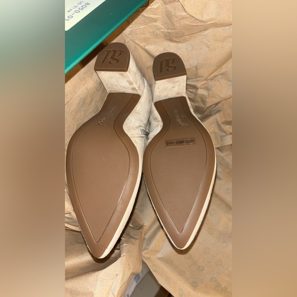 Pointed Toe Bootie
Never Worn, in Box - Picture 13 of 14